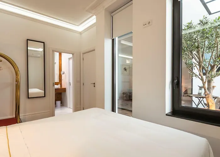 Alquimia Dos Aliados - Gorgeous Palace 포르투